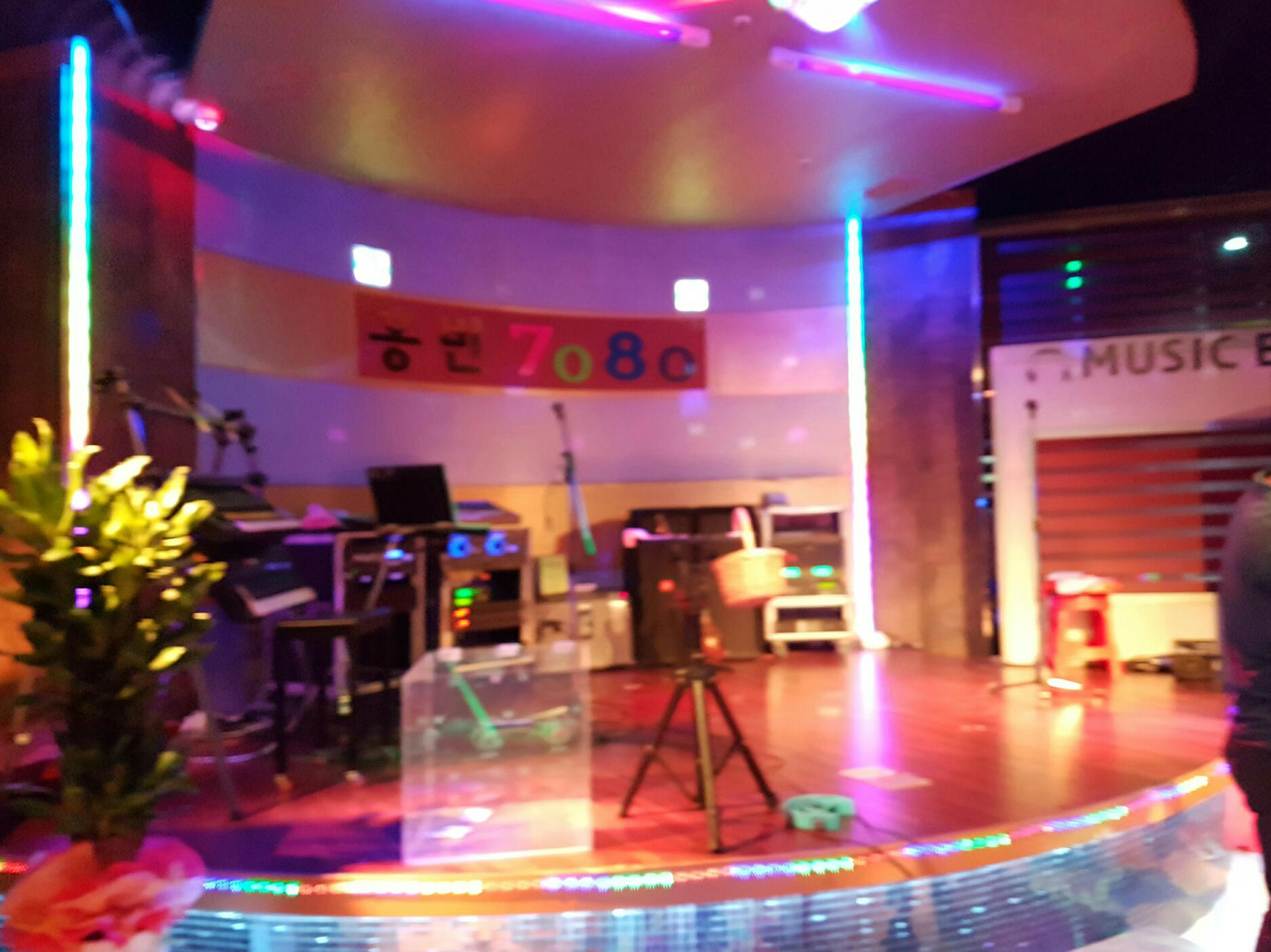  Live Music BAND