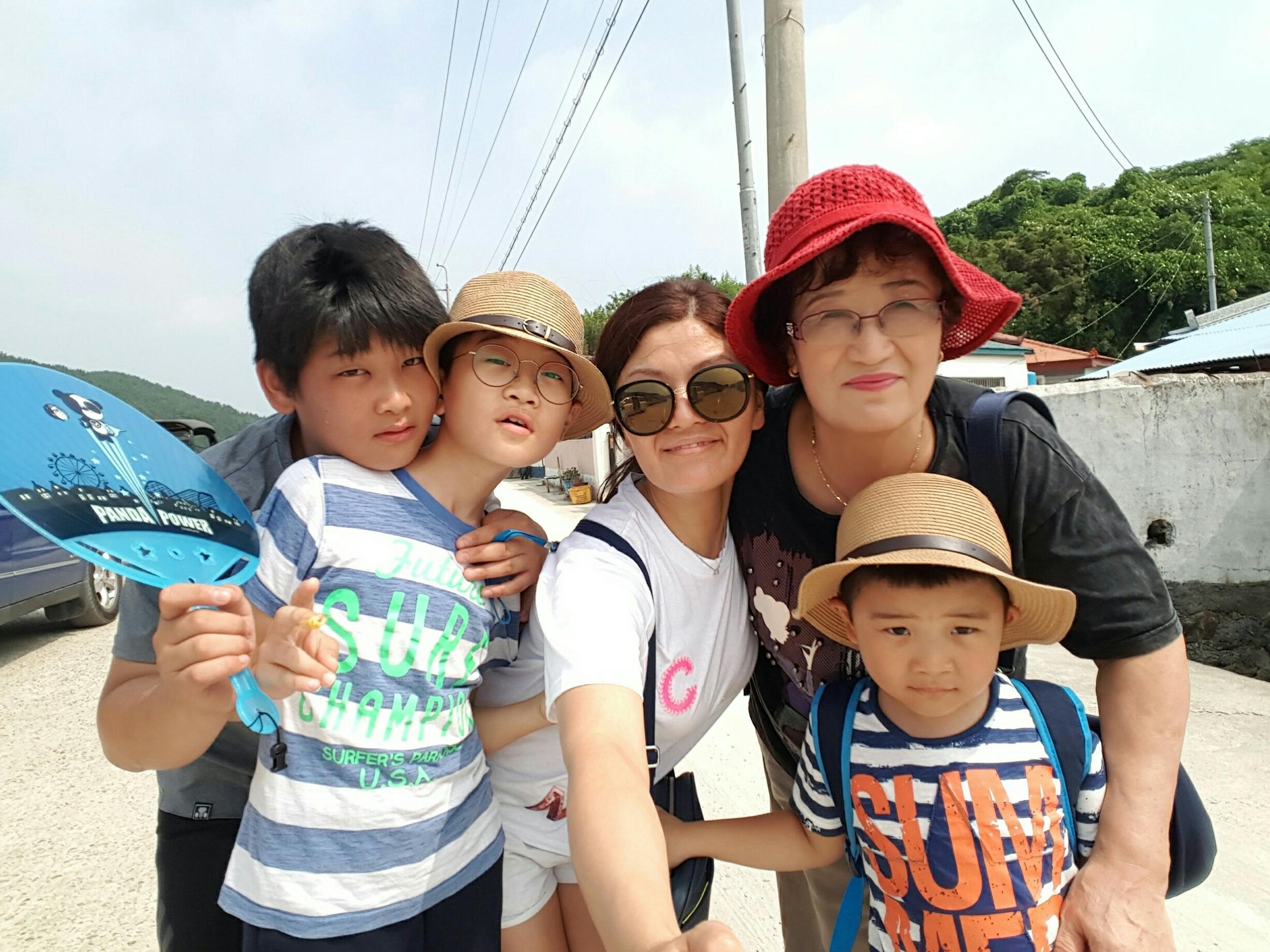 members of family band