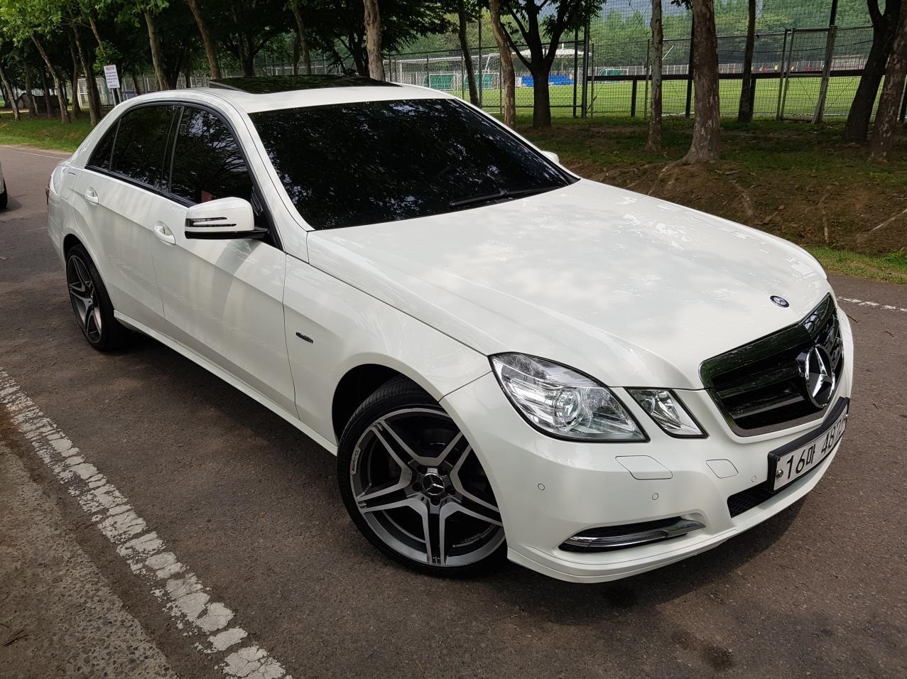 Auto one motors BAND