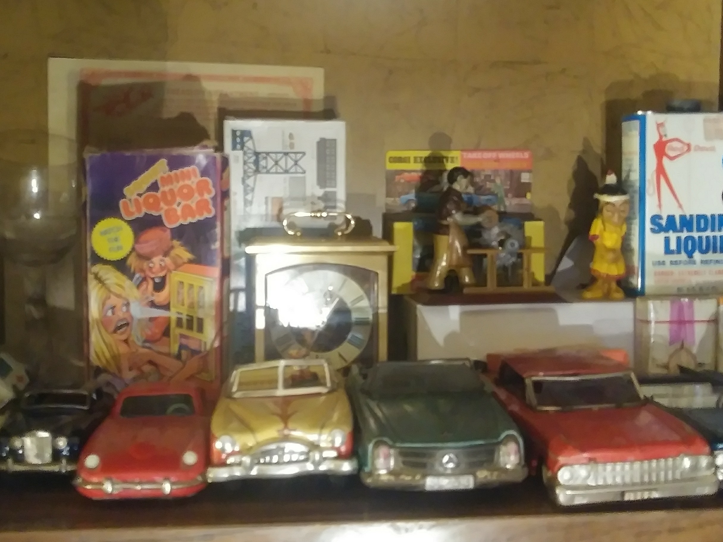 Vintage Toys Signs & Advertisement BAND